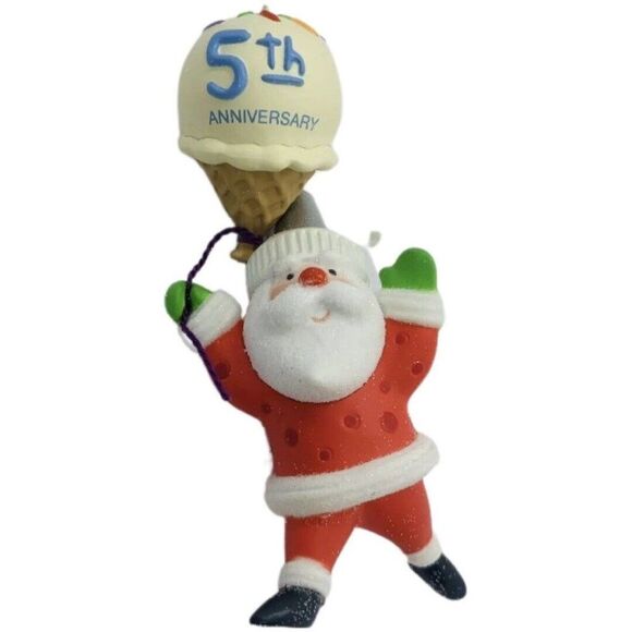 Hallmark Keepsake 2011 Five Sweet Years Santa's Sweet Ride Special Edition - Picture 3 of 9